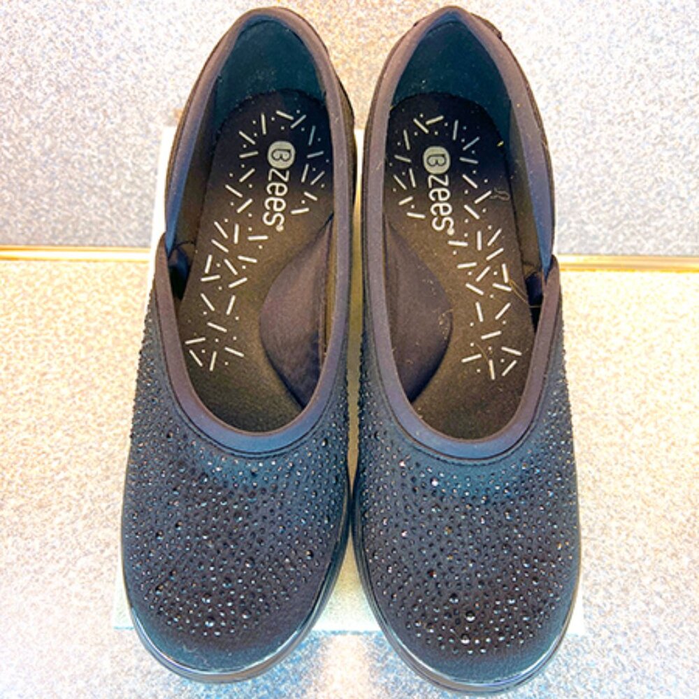 Bzees Moonlight Black Slip-on Skimmer Shoe Sparkly Rhinestones NWOT